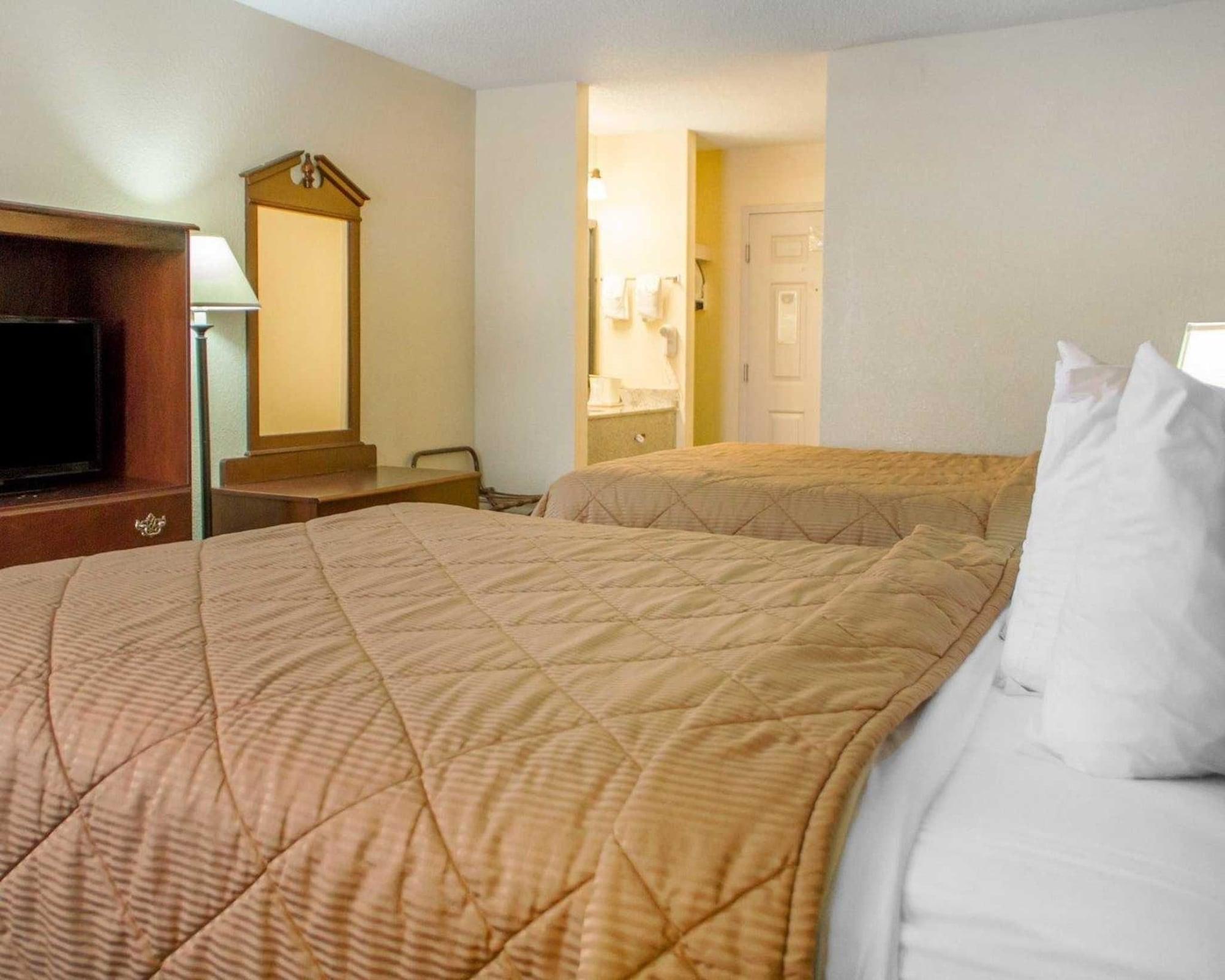 Quality Inn Broken Arrow - Tulsa Экстерьер фото